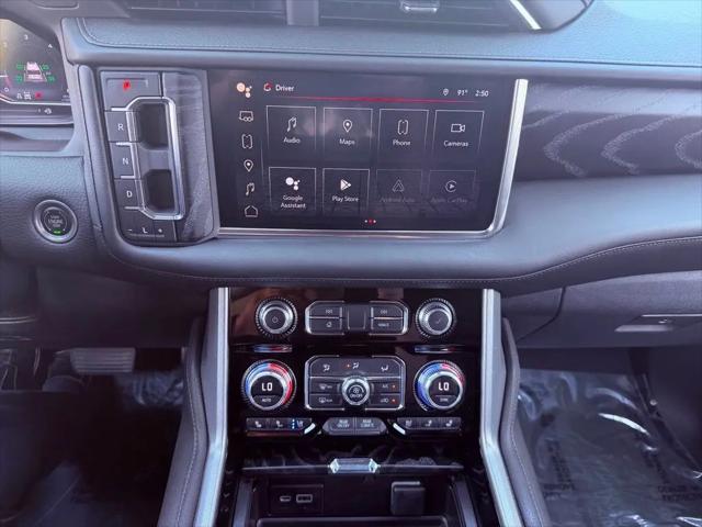 2023 GMC Yukon 4WD Denali