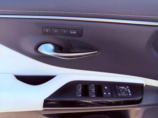 2024 Lexus ES 350 F SPORT Handling