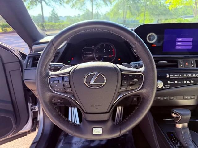2024 Lexus ES 350 F SPORT Handling