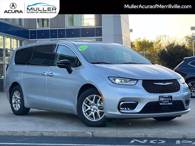 2024 Chrysler Pacifica Touring L for sale in Merrillville, IN