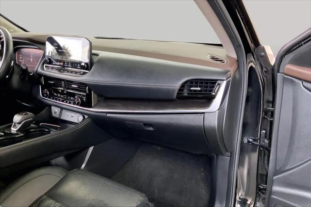 2021 Nissan Rogue Platinum FWD