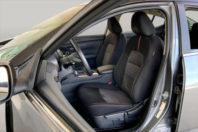 2023 Nissan Sentra SR Xtronic CVT