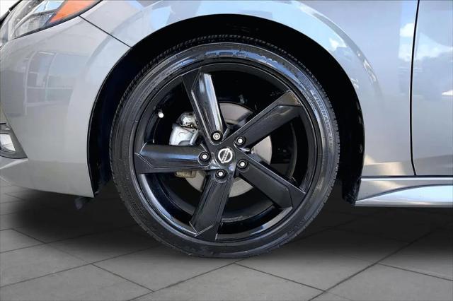 2023 Nissan Sentra SR Xtronic CVT