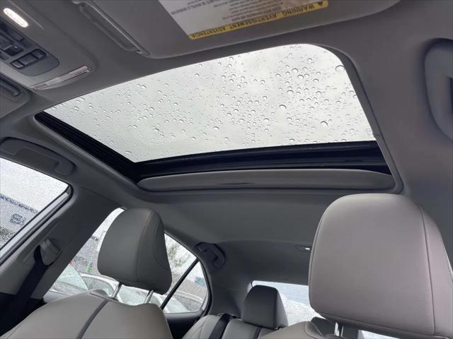 2021 Toyota Camry Hybrid XLE