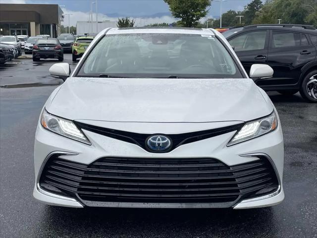 2021 Toyota Camry Hybrid XLE