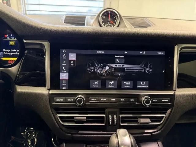 2021 Porsche Macan Macan