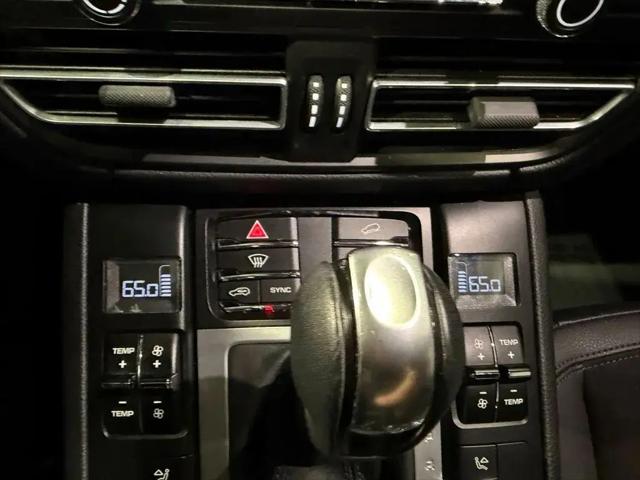 2021 Porsche Macan Macan
