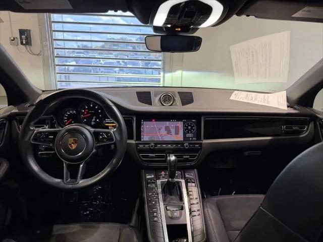2021 Porsche Macan Macan