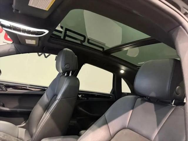2021 Porsche Macan Macan