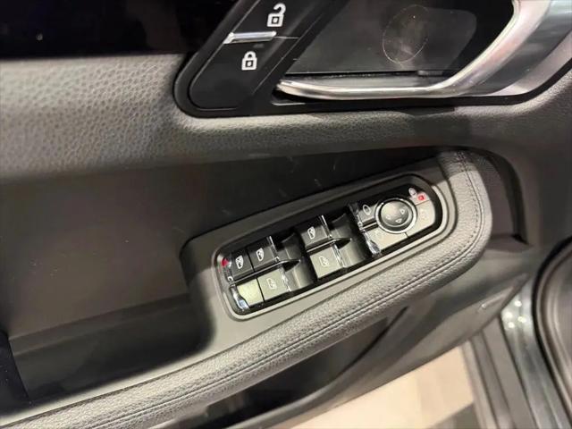 2021 Porsche Macan Macan
