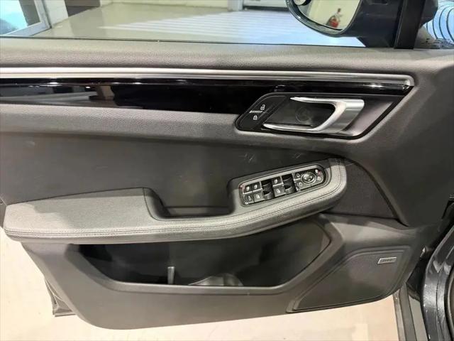 2021 Porsche Macan Macan