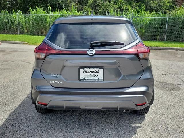 2021 Nissan Kicks S Xtronic CVT