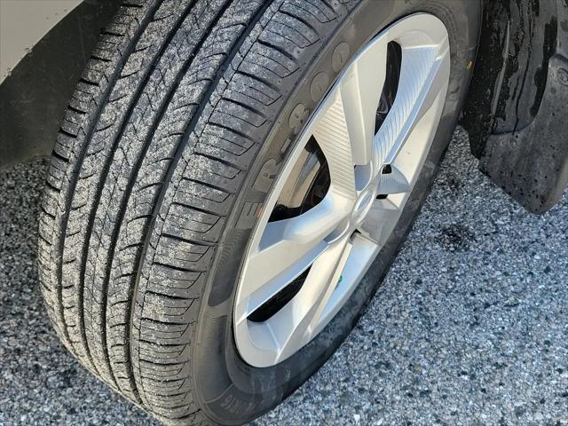 2021 Nissan Kicks S Xtronic CVT