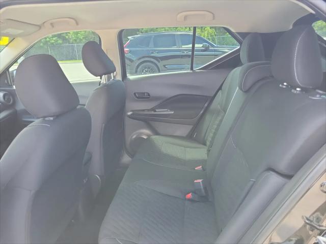 2021 Nissan Kicks S Xtronic CVT