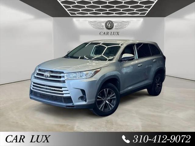 2019 Toyota Highlander LE for sale in Lennox, CA
