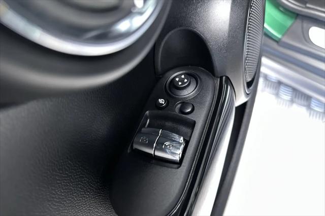 2024 MINI Hardtop Cooper