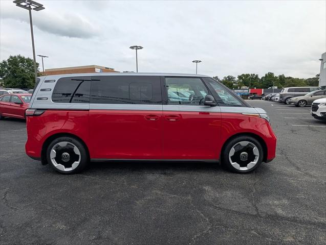 2025 Volkswagen ID. Buzz Pro S Plus with 4MOTION