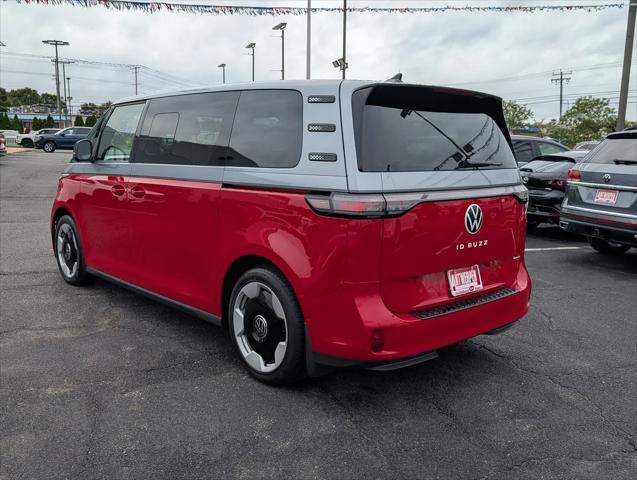 2025 Volkswagen ID. Buzz Pro S Plus with 4MOTION