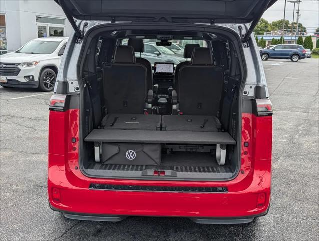 2025 Volkswagen ID. Buzz Pro S Plus with 4MOTION