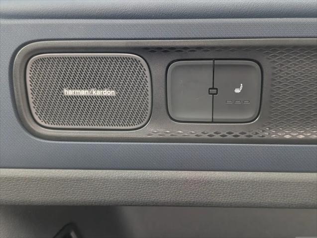 2025 Volkswagen ID. Buzz Pro S Plus with 4MOTION