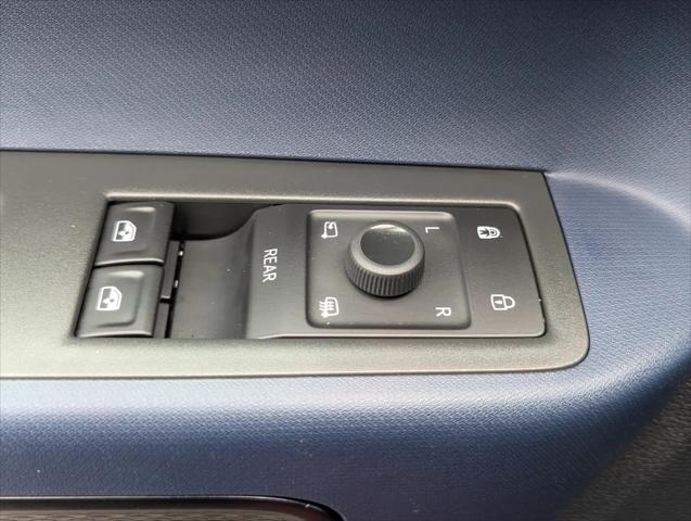 2025 Volkswagen ID. Buzz Pro S Plus with 4MOTION