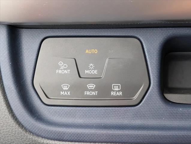 2025 Volkswagen ID. Buzz Pro S Plus with 4MOTION