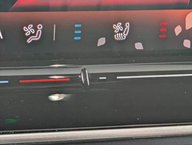 2025 Volkswagen ID. Buzz Pro S Plus with 4MOTION