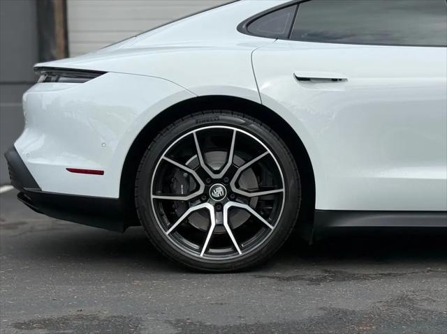2023 Porsche Taycan Taycan