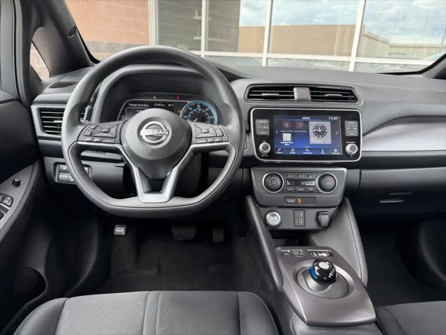 2025 Nissan LEAF S