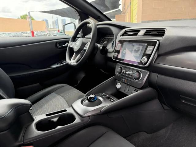 2025 Nissan LEAF S