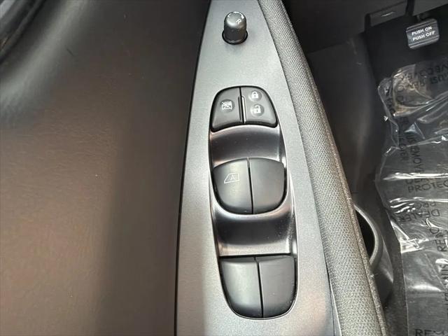 2025 Nissan LEAF S