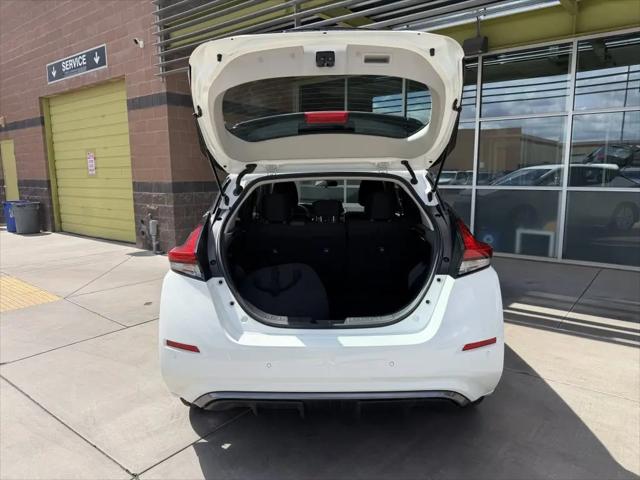 2025 Nissan LEAF S