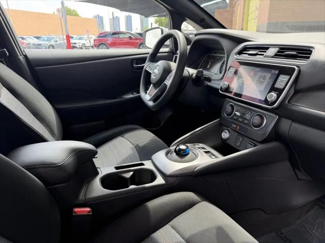 2025 Nissan LEAF S