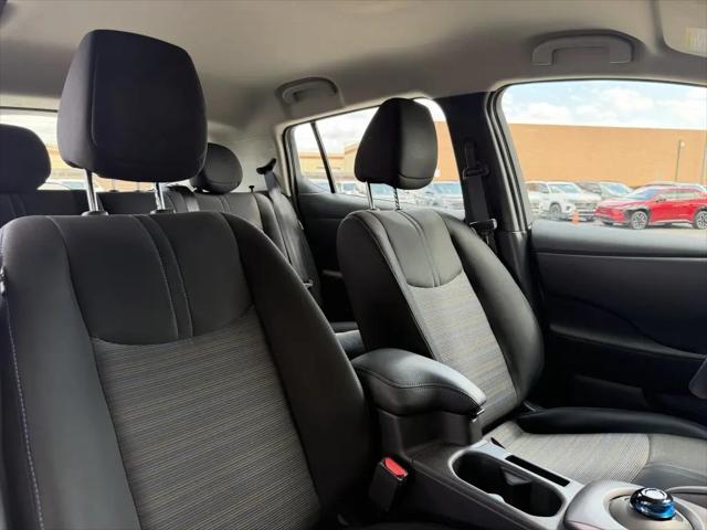 2025 Nissan LEAF S