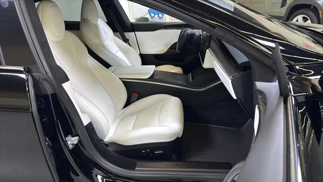 2022 Tesla Model S Plaid Tri Motor All-Wheel Drive