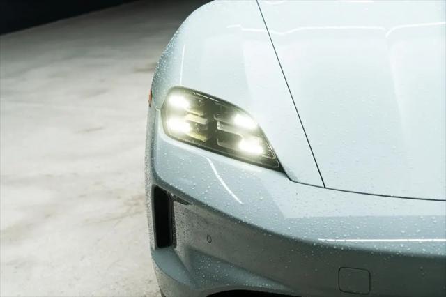 2025 Porsche Taycan Taycan