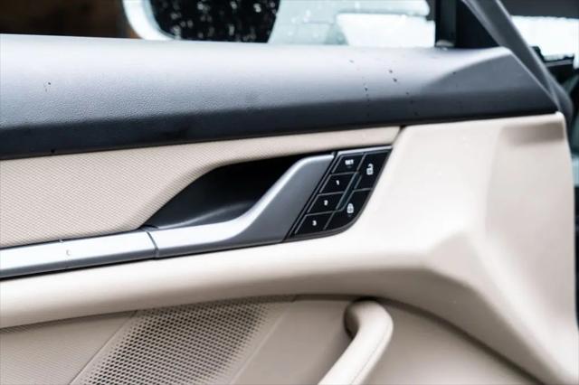 2025 Porsche Taycan Taycan