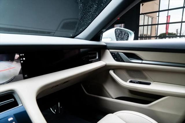 2025 Porsche Taycan Taycan