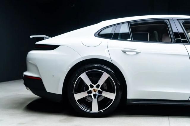 2025 Porsche Panamera Panamera