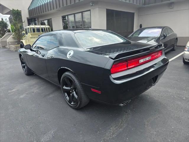 2013 Dodge Challenger SXT Plus