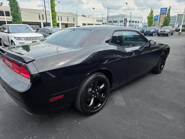 2013 Dodge Challenger SXT Plus