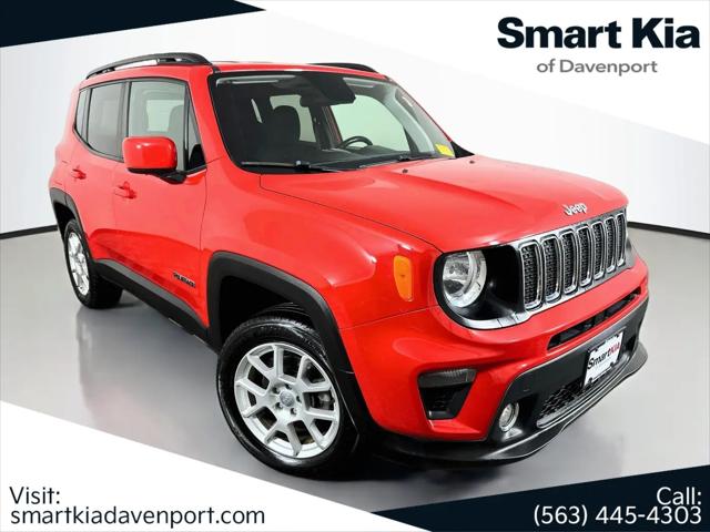 2020 Jeep Renegade Latitude 4x4 for sale in Davenport, IA