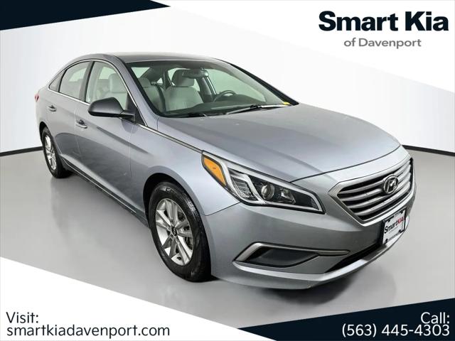 2017 Hyundai Sonata SE for sale in Davenport, IA