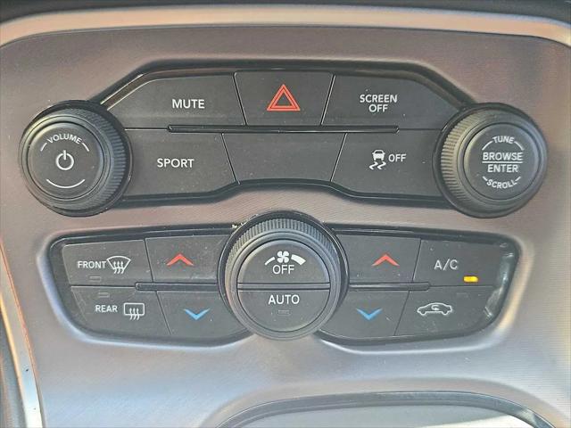 2021 Dodge Challenger SXT