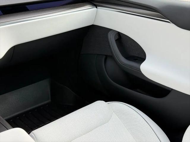 2022 Tesla Model S Plaid Tri Motor All-Wheel Drive