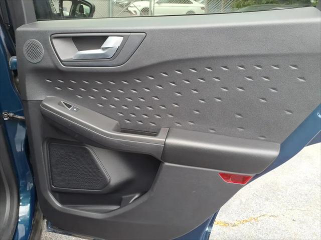 2020 Ford Escape Titanium Hybrid
