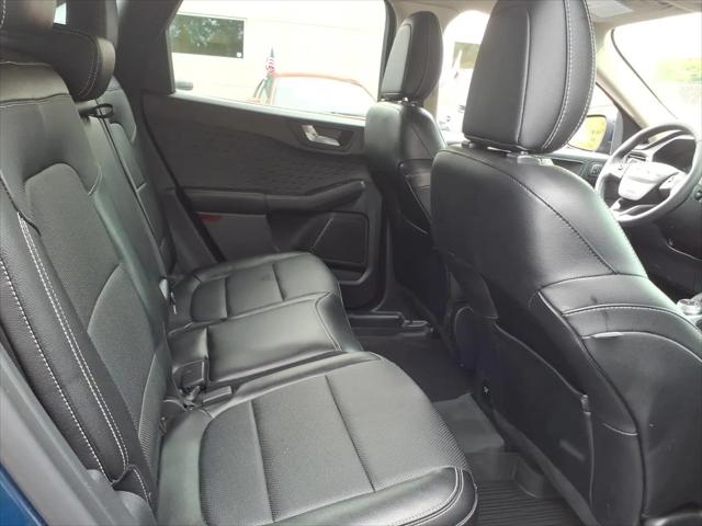 2020 Ford Escape Titanium Hybrid