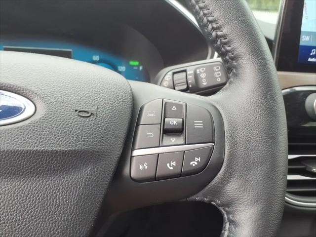 2020 Ford Escape Titanium Hybrid