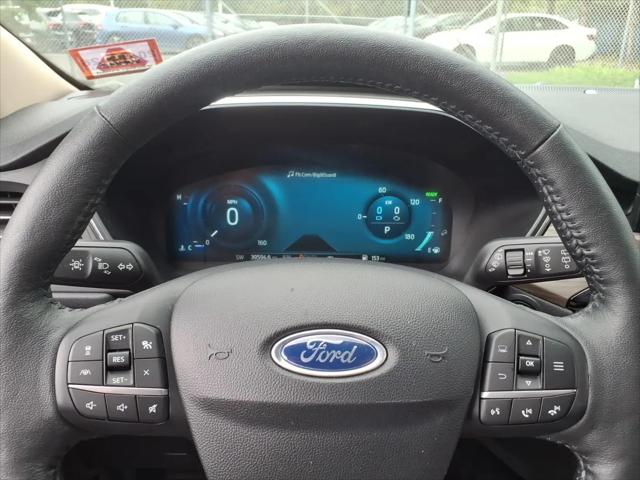 2020 Ford Escape Titanium Hybrid
