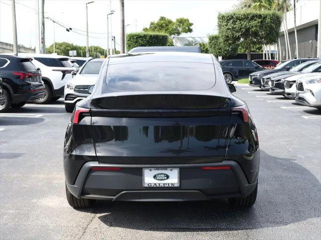 2026 Tesla Model Y Premium Rear-Wheel Drive